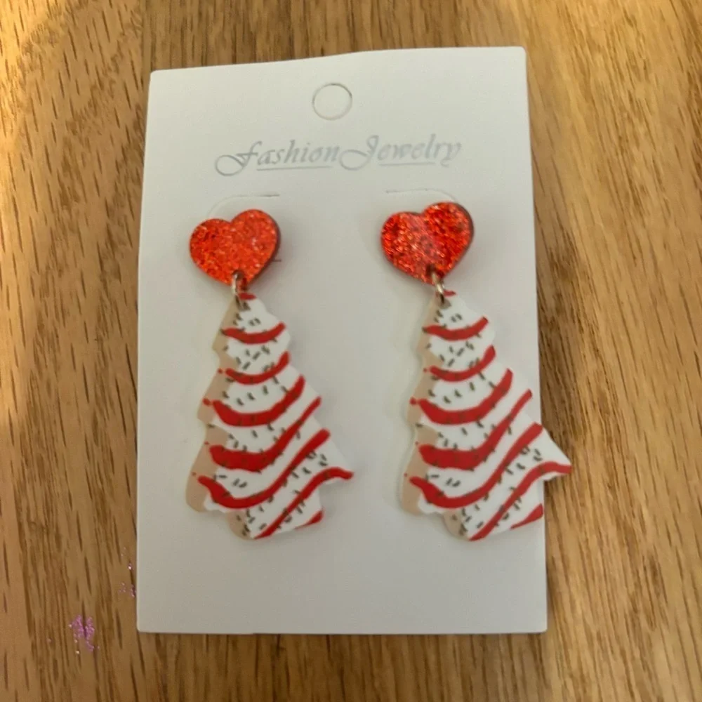 Little Debbie Christmas Tree Dangle Earrings NEW White Red Glitter